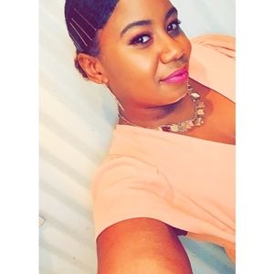 Meet your Posher, Valerie